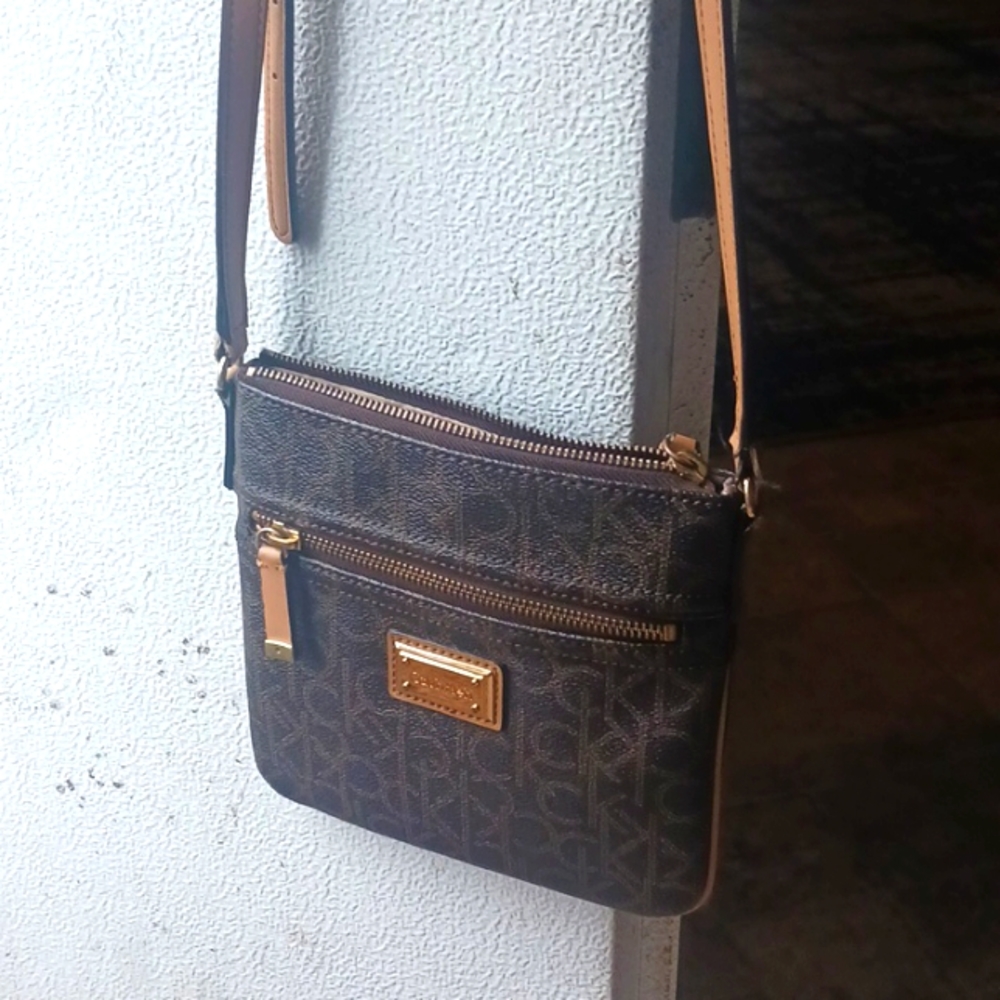 Calvin klein crossbody wallet purse